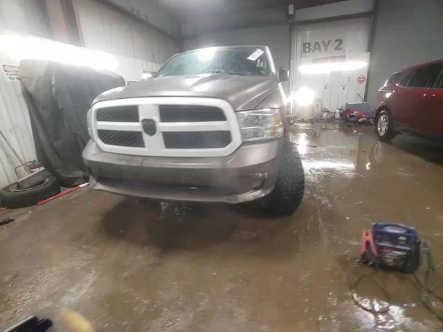2014 RAM 1500 - Image 14