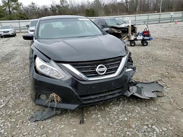 2018 Nissan Altima - Image 11