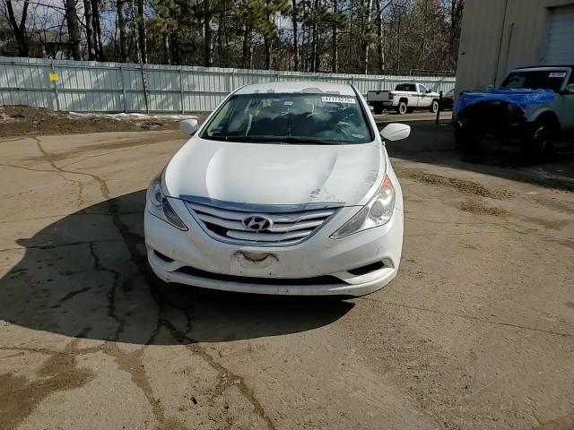 2012 Hyundai Sonata - Image 11