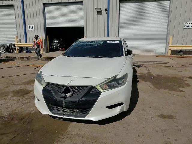 2016 Nissan Maxima - Image 11