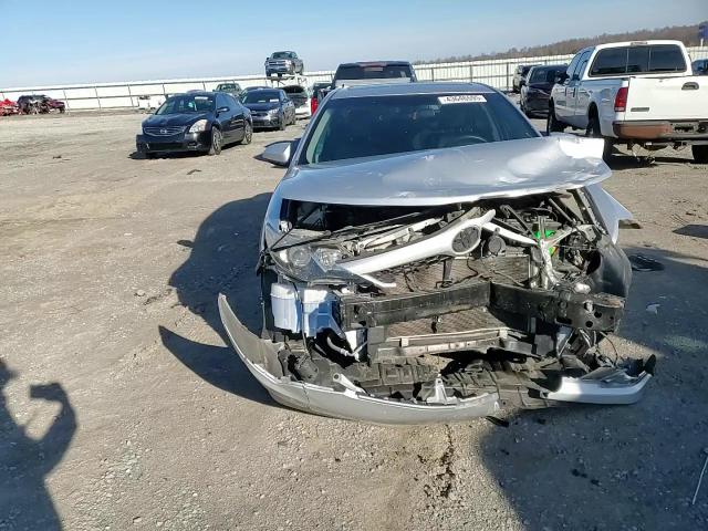 2014 Toyota Camry - Image 10