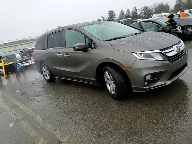2018 Honda Odyssey - Image 12