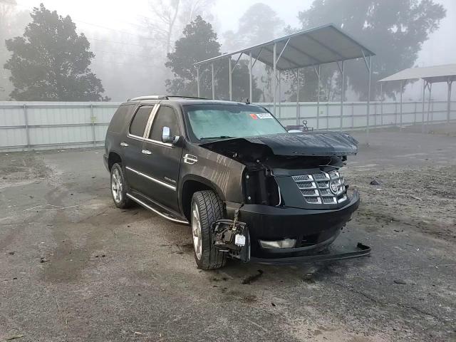 2014 Cadillac Escalade - Image 11