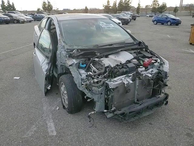 2021 Toyota Prius - Image 11