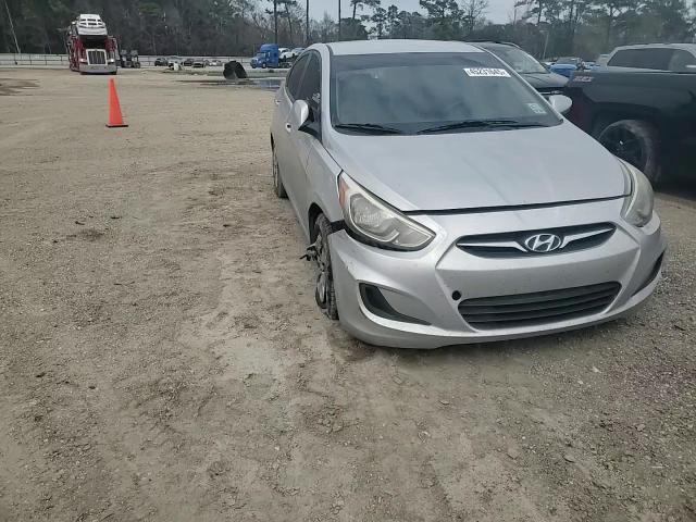 2017 Hyundai Accent - Image 11