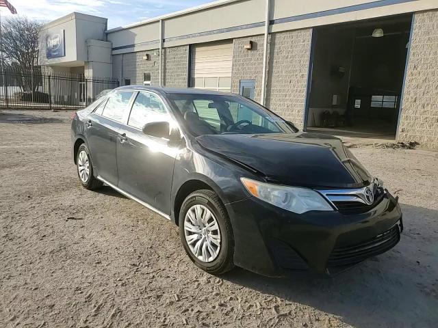 2012 Toyota Camry - Image 11