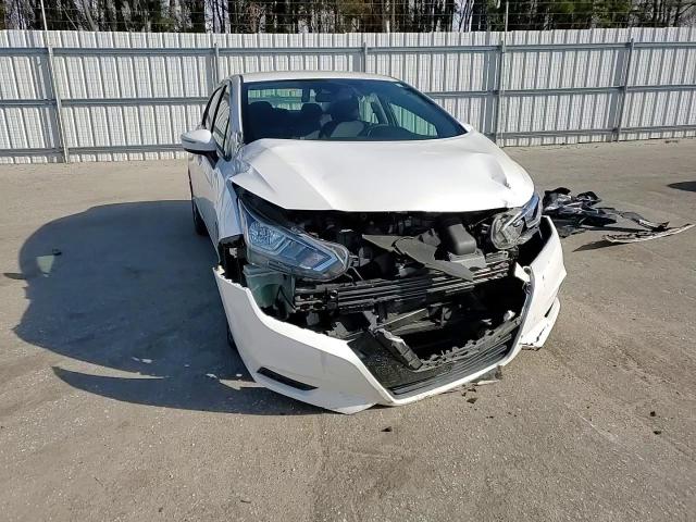 2020 Nissan Versa - Image 11
