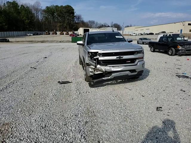 2017 Chevrolet Silverado - Image 11