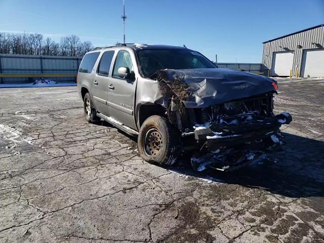 2007 Chevrolet Suburban - Image 12