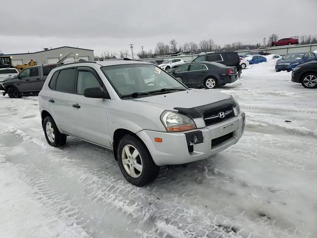 2007 Hyundai Tucson - Image 11