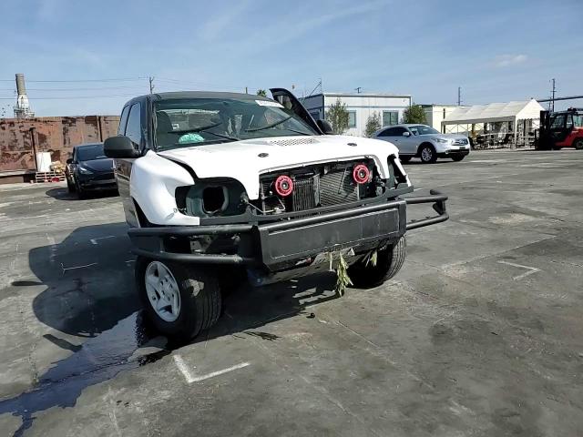 2002 Toyota Tundra - Image 11