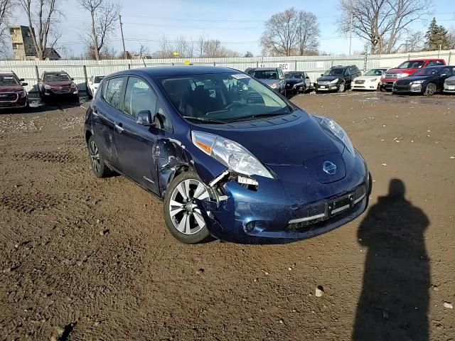 2017 Nissan Leaf - Image 11