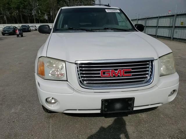2007 GMC Envoy - Image 11