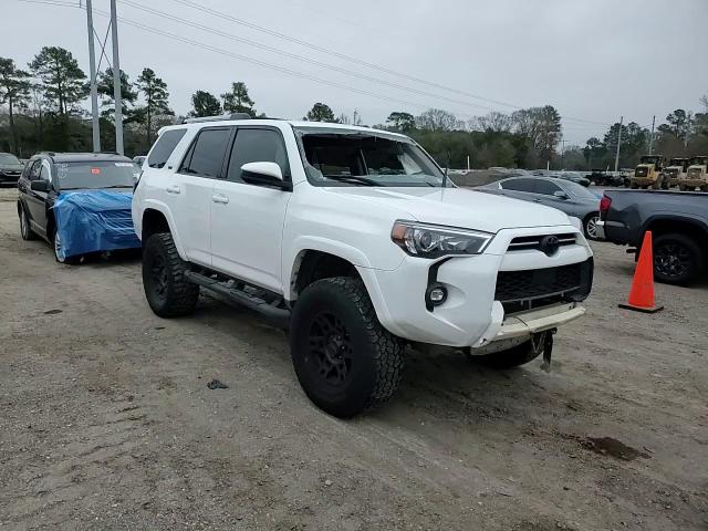 2021 Toyota 4Runner - Image 12