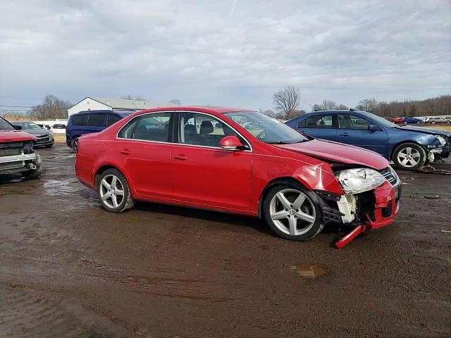 2010 Volkswagen Jetta - Image 10