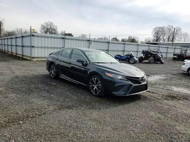 2018 Toyota Camry - Image 11