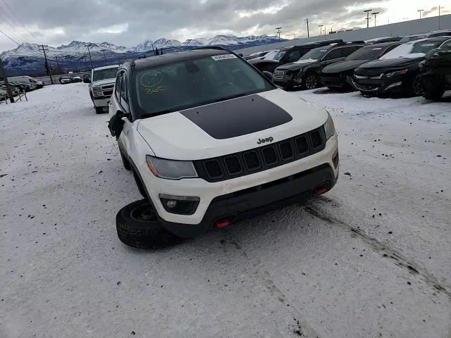 2020 Jeep Compass - Image 12
