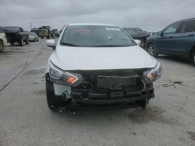 2024 Nissan Versa - Image 11