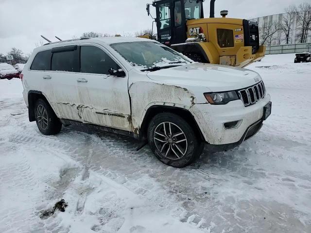 2018 Jeep Grand Cherokee - Image 12