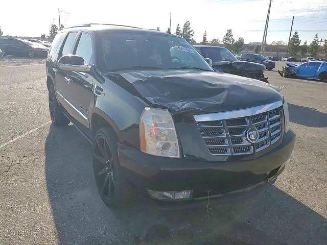 2008 Cadillac Escalade Luxury VIN: 1GYFK63858R183602 Lot: 45517605