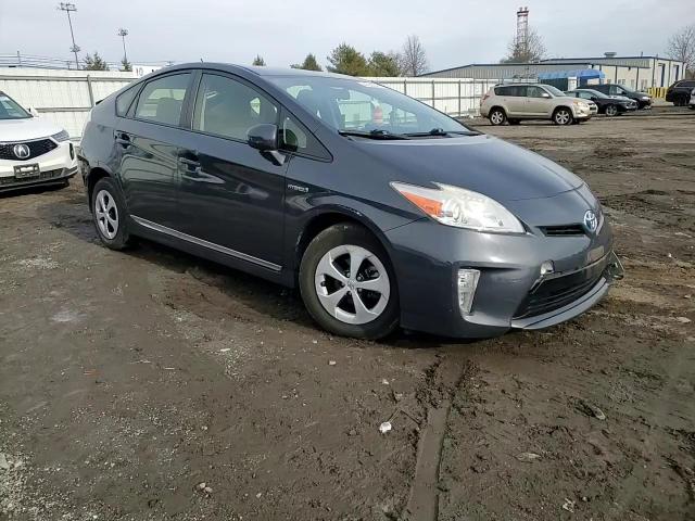 2012 Toyota Prius - Image 11