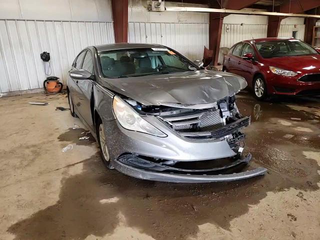 2014 Hyundai Sonata - Image 11