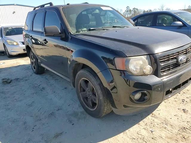 2010 Ford Escape - Image 11