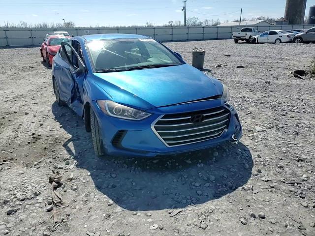 2017 Hyundai Elantra - Image 11