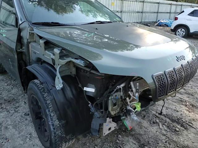 2021 Jeep Cherokee - Image 15