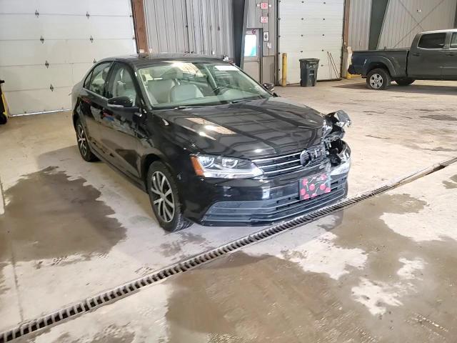 2017 Volkswagen Jetta - Image 11