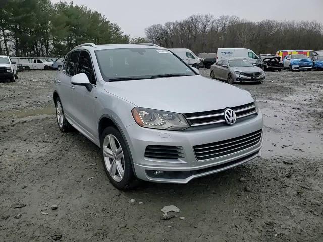 2014 Volkswagen Touareg - Image 11