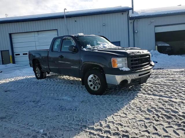 2011 GMC Sierra - Image 11