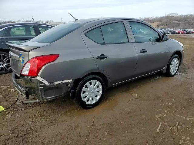 2015 Nissan Versa - Image 14