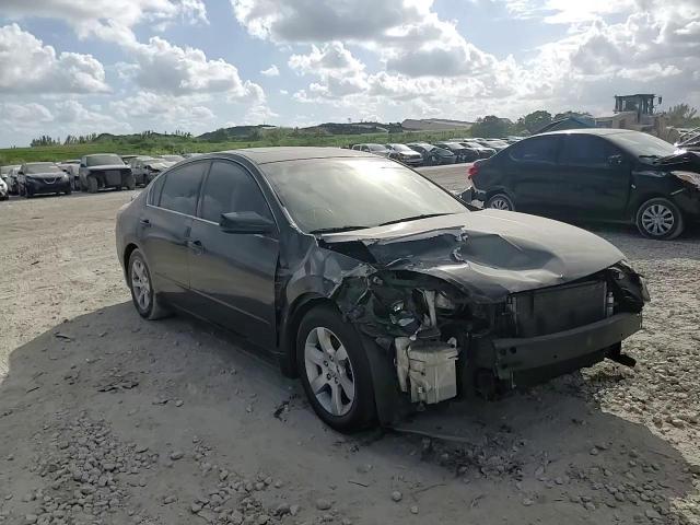 2009 Nissan Altima - Image 11