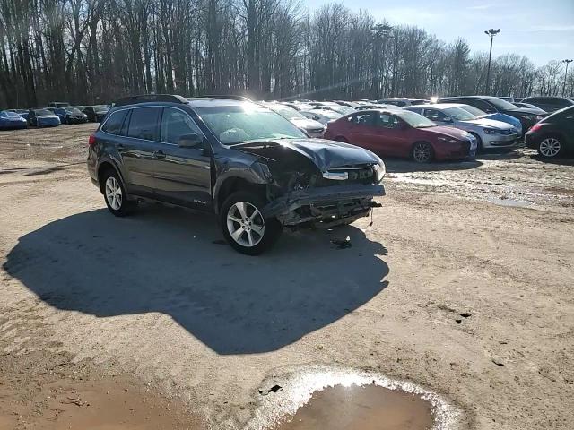 2014 Subaru Outback - Image 15