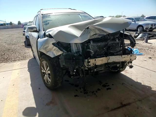 2019 Nissan Pathfinder - Image 12