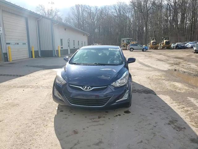 2014 Hyundai Elantra - Image 13