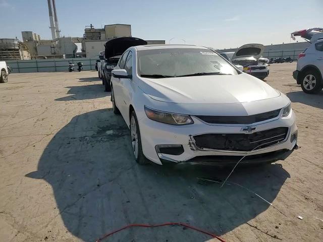 2018 Chevrolet Malibu - Image 11
