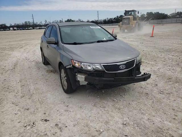 2011 Kia Forte - Image 10