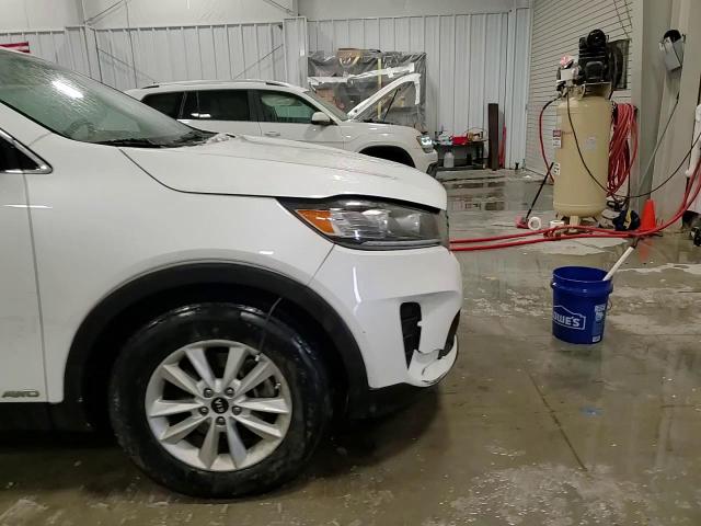 2019 Kia Sorento - Image 14