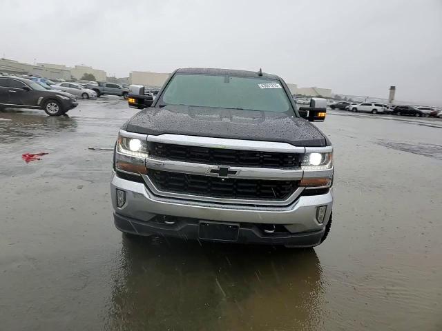 2017 Chevrolet Silverado - Image 10