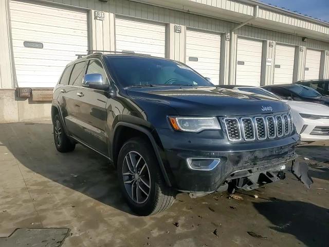 2017 Jeep Grand Cherokee - Image 12