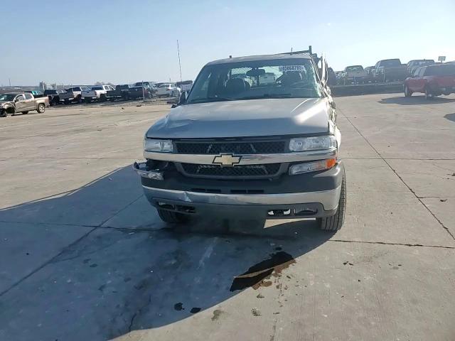 2001 Chevrolet Silverado - Image 11