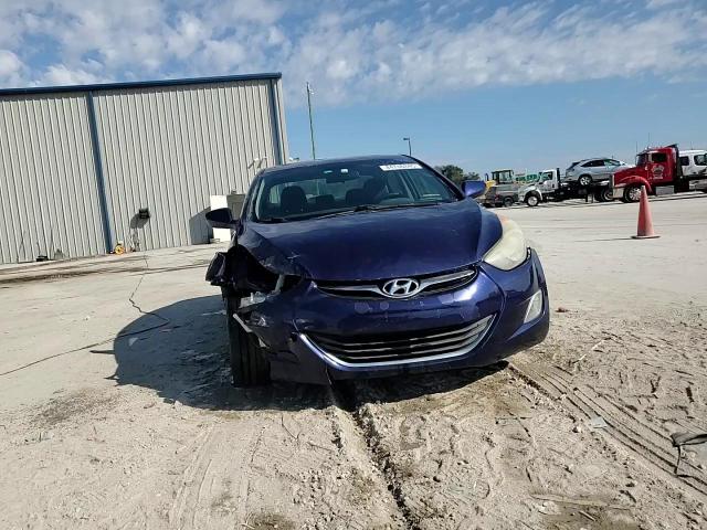 2013 Hyundai Elantra - Image 13