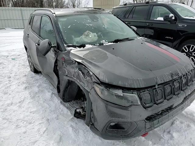 2022 Jeep Compass - Image 12