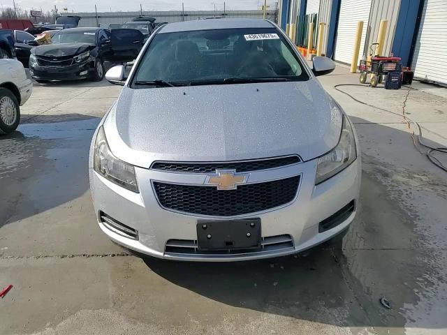 2014 Chevrolet Cruze - Image 13