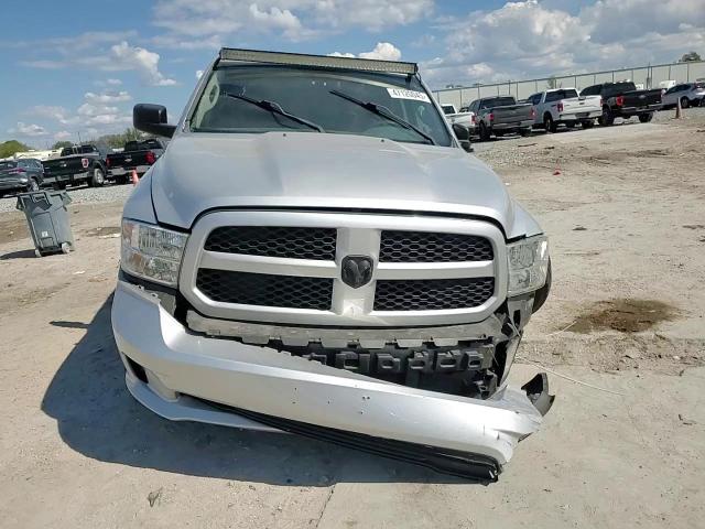 2015 RAM 1500 - Image 12