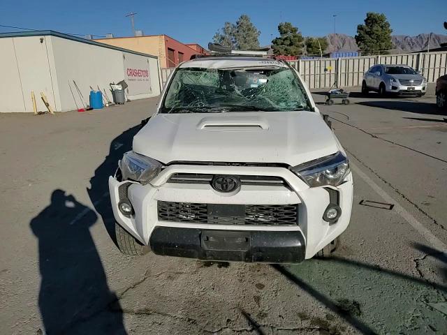 2021 Toyota 4Runner - Image 12