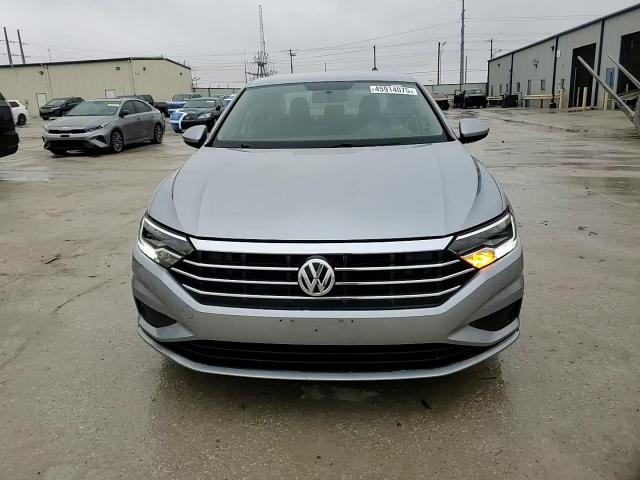 2019 Volkswagen Jetta - Image 13