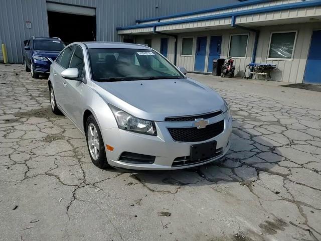 2012 Chevrolet Cruze - Image 11